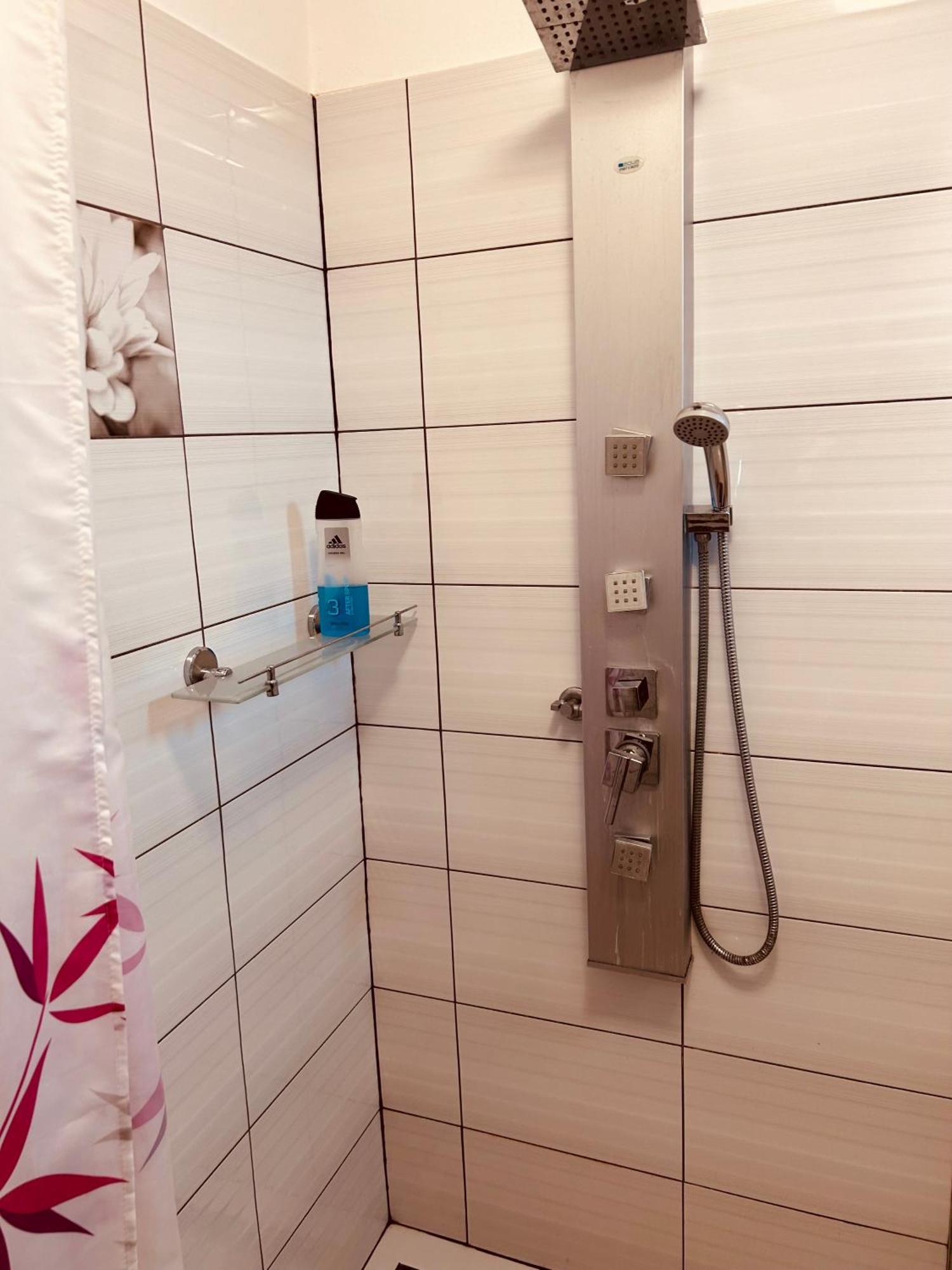 Apartmán Pharamis *